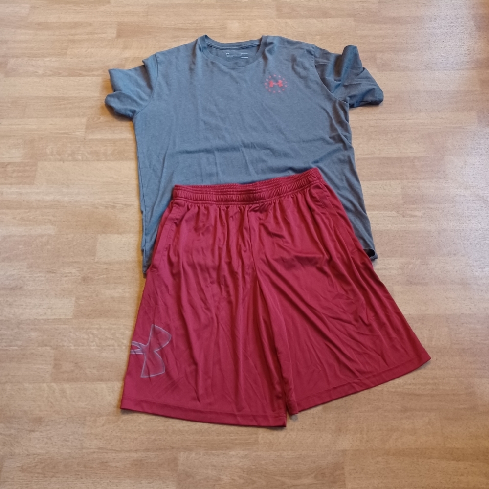Under Armour shorts and tee shirt men's size large